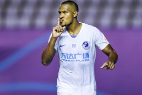 百家乐-转折点！阿斯顿维拉防线松动；中超集结日攻防权衡；更衣室稳定；训练强度明显提升的简单介绍